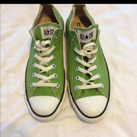 spring green converse